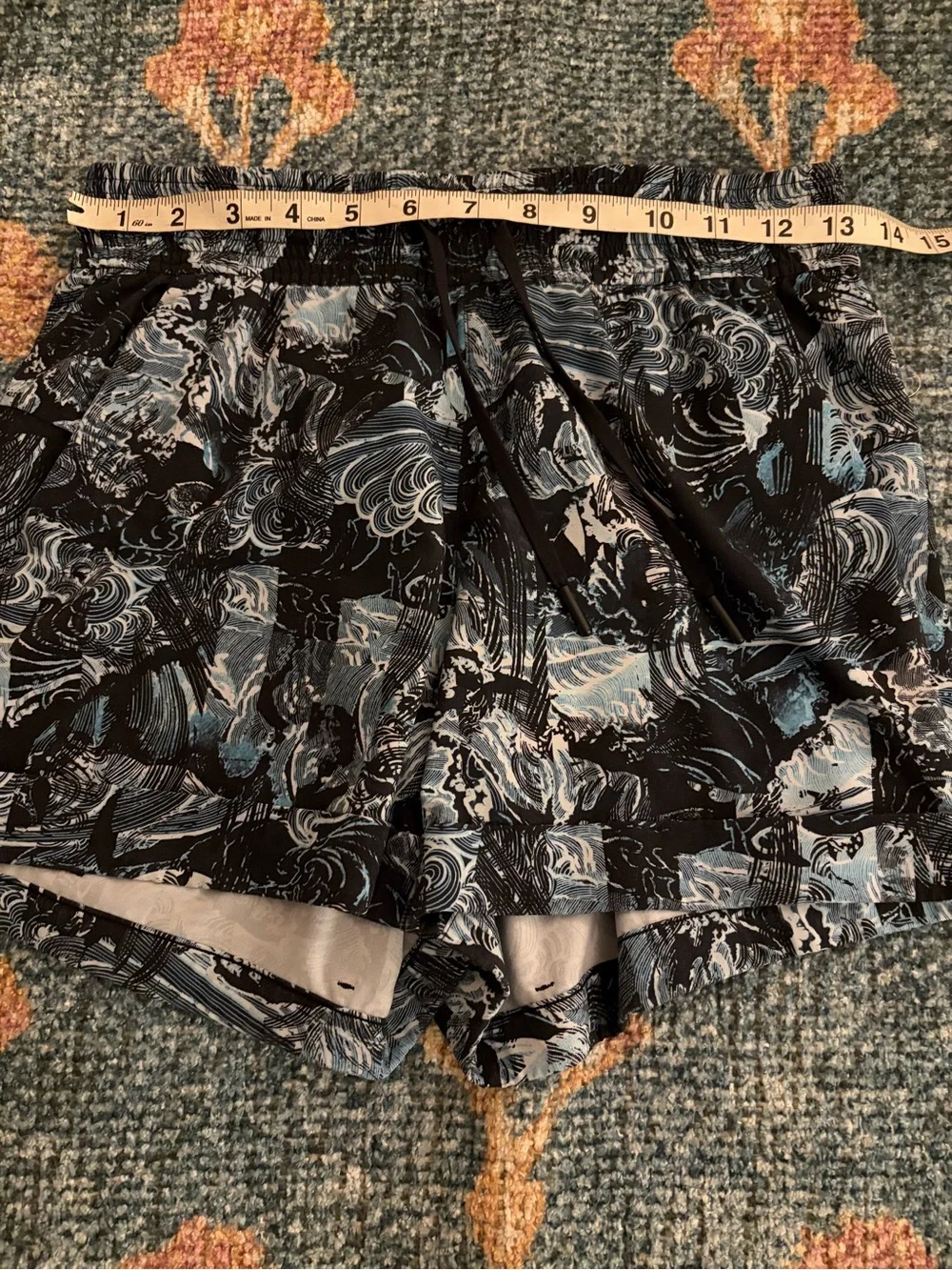 Women’s Lululemon Spring Break Away Short